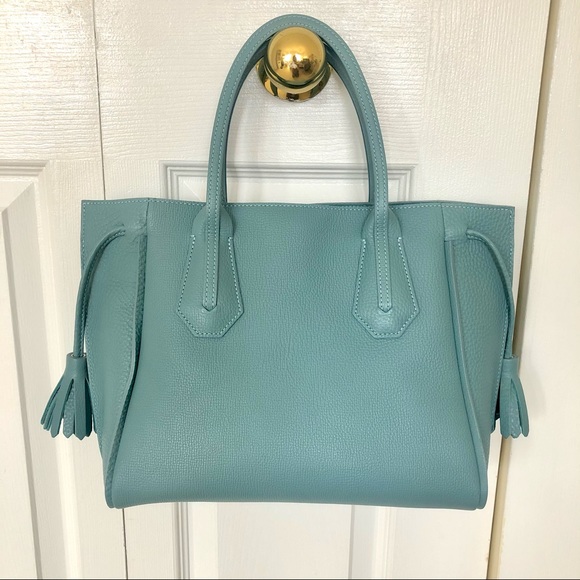 🤩💯Longchamp Penelope leather handbag in dusty blue color - Picture 2 of 9